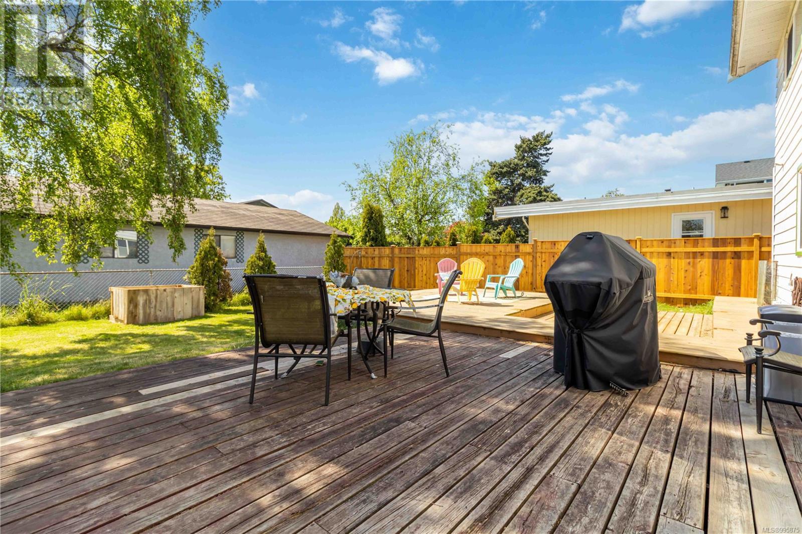 2255 Henry Ave, Sidney