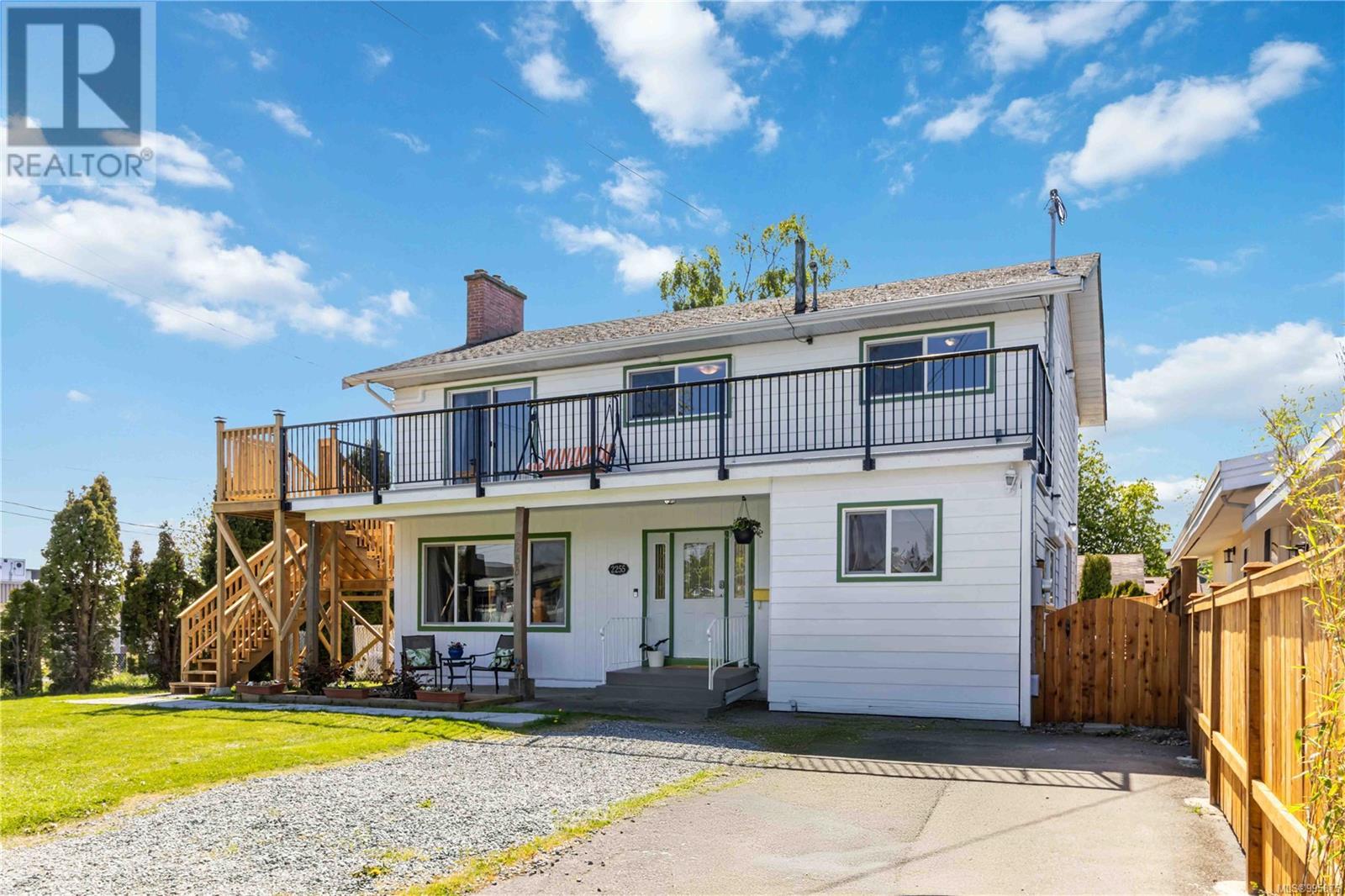 2255 Henry Ave, Sidney