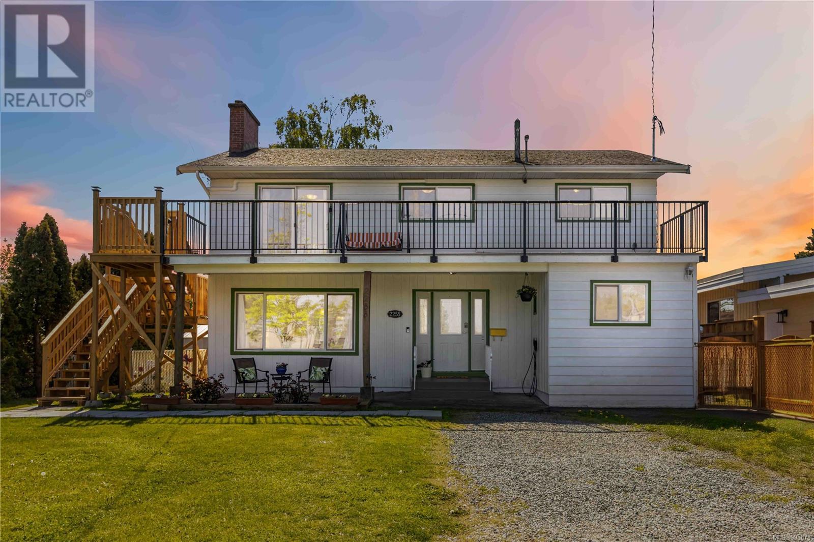 2255 Henry Ave, Sidney