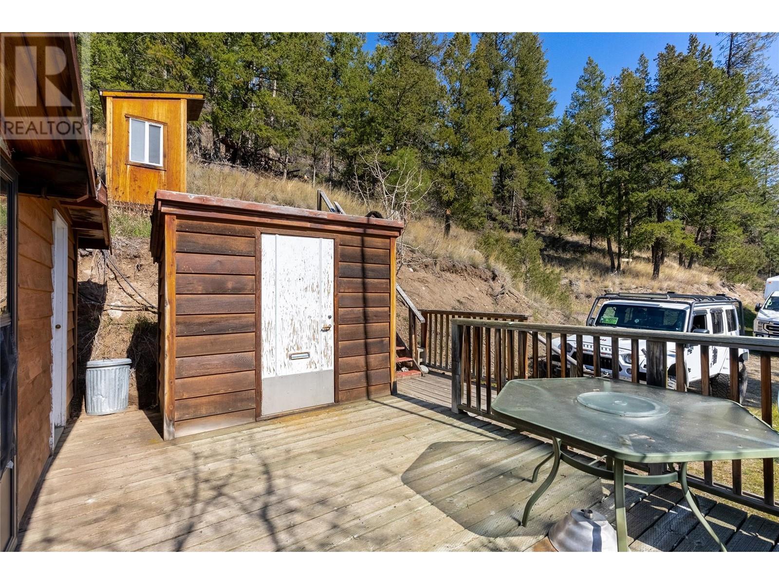 2631 Loon Lake Road, Loon Lake