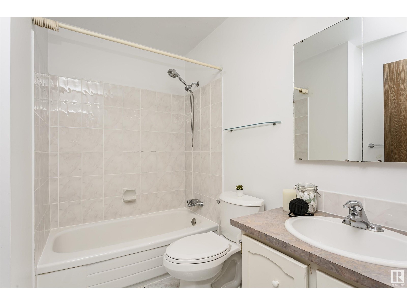 11023 162A AV NW, Edmonton