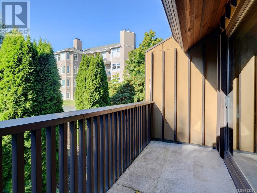 489D 4678 Elk Lake Drive, Saanich