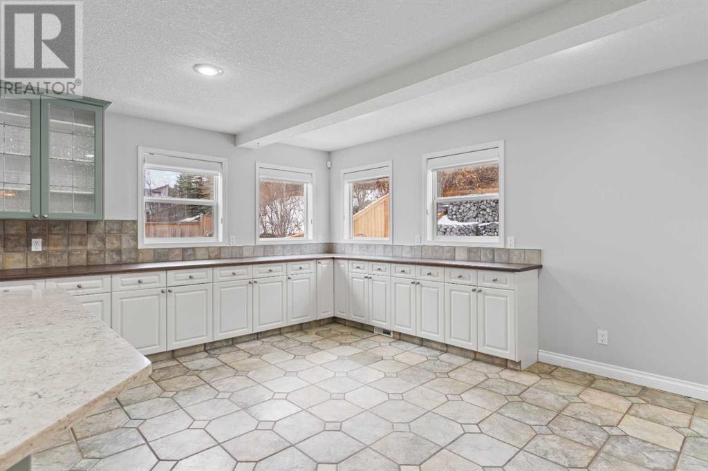 11 Bow Ridge Road, Cochrane