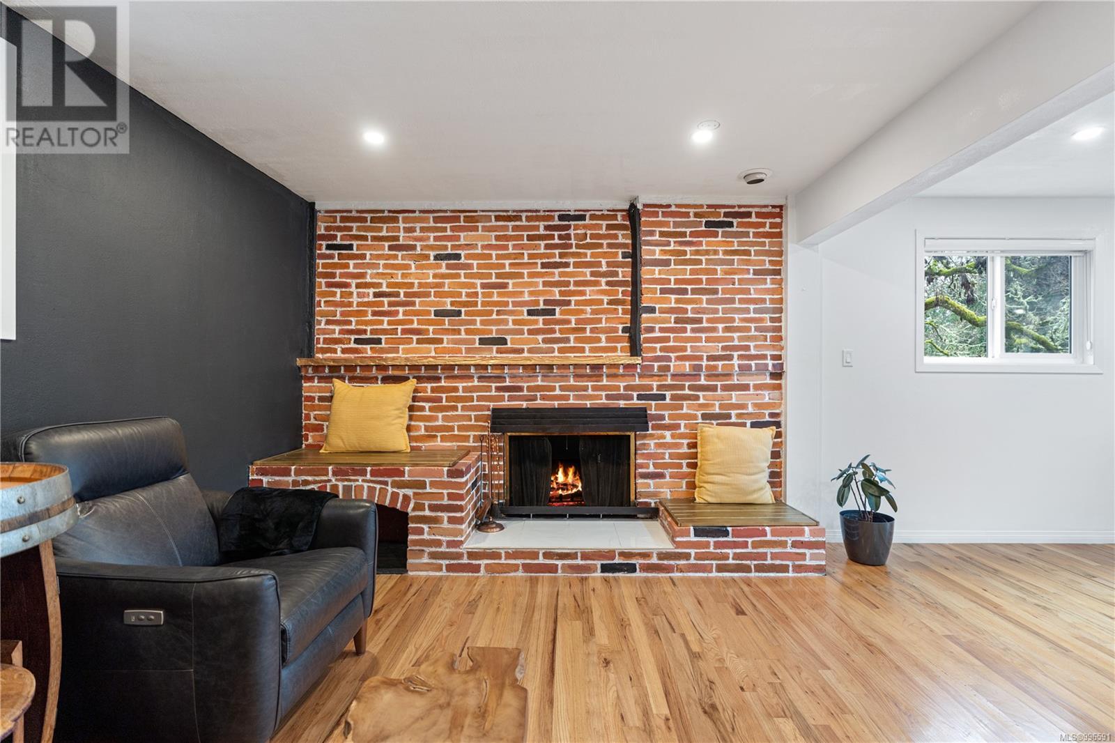 11255 Nitinat Road, North Saanich