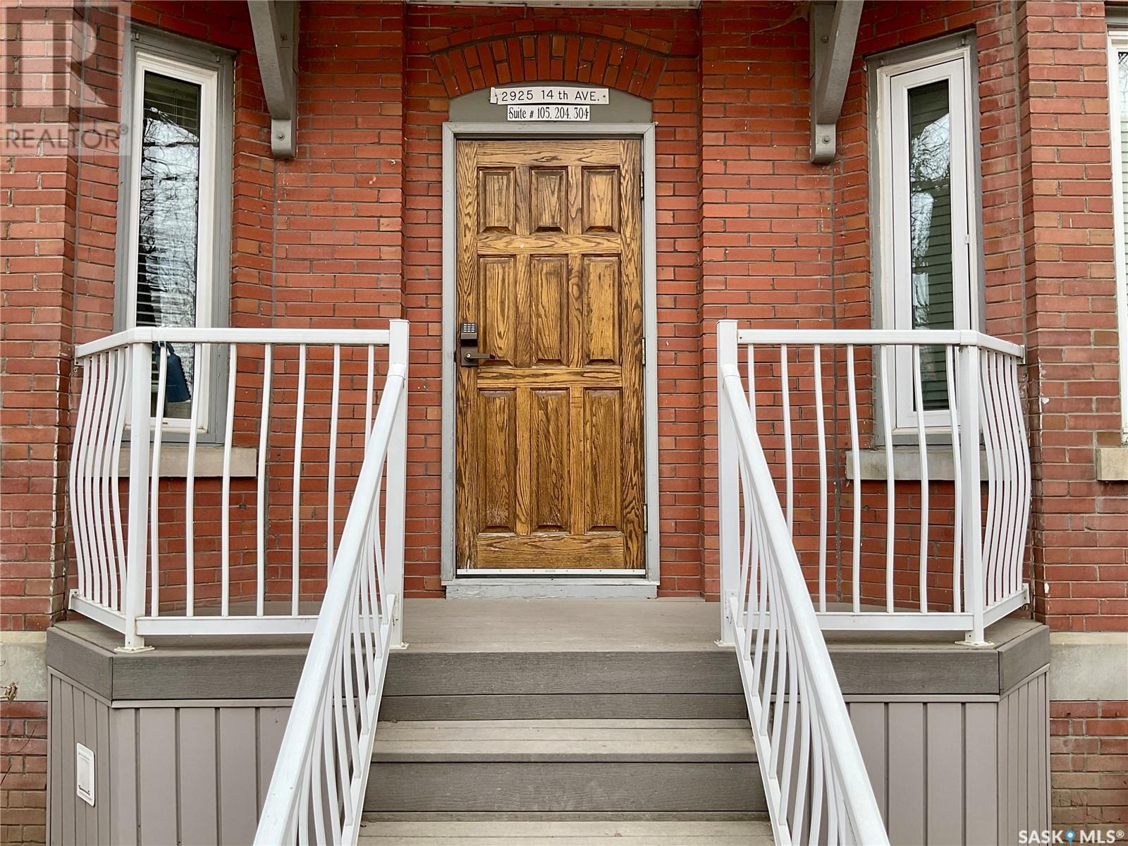 Photo 3 of 304 2925 14th Avenue, Regina SK
