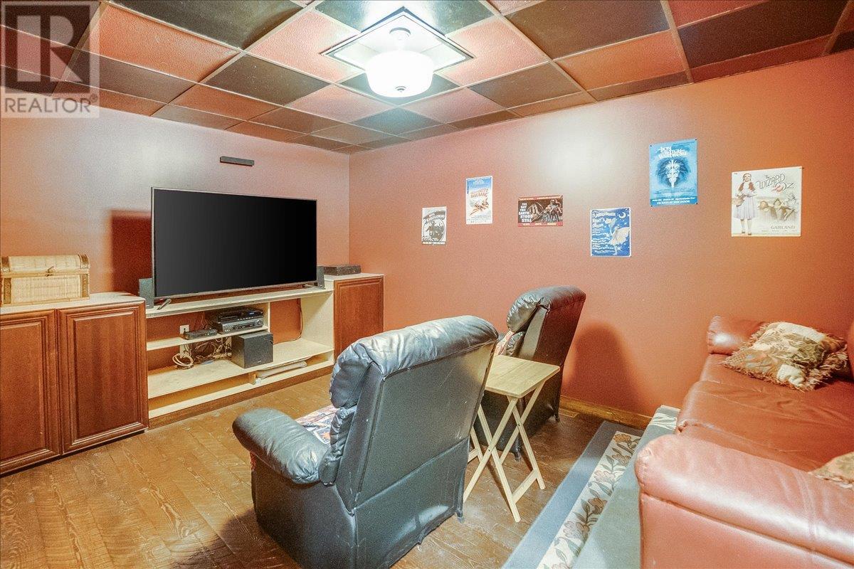 Photo 18 of 5626 Ducksway Road, Winlaw BC