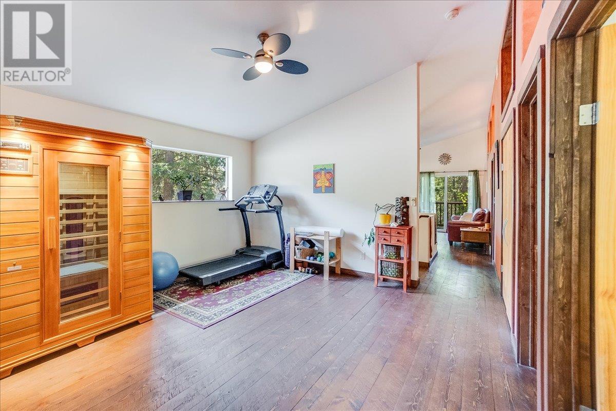 Photo 32 of 5626 Ducksway Road, Winlaw BC