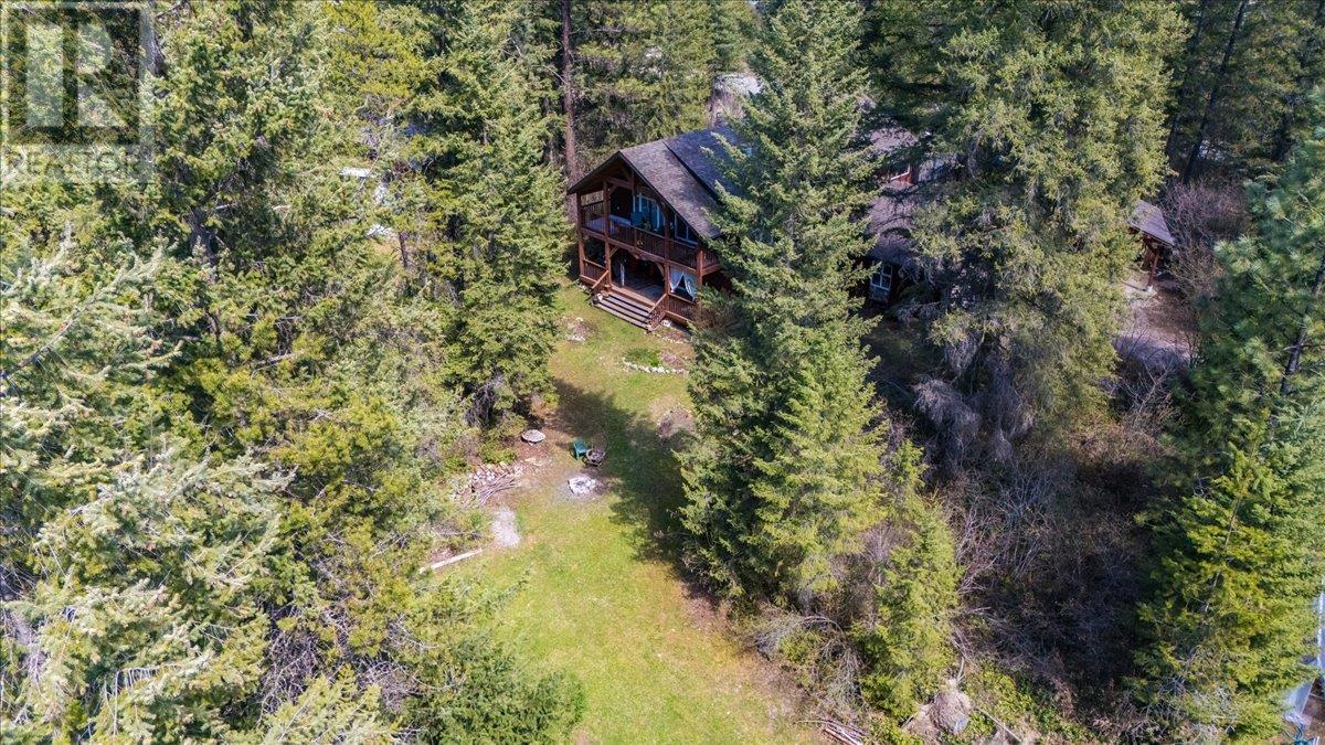 Photo 15 of 5626 Ducksway Road, Winlaw BC
