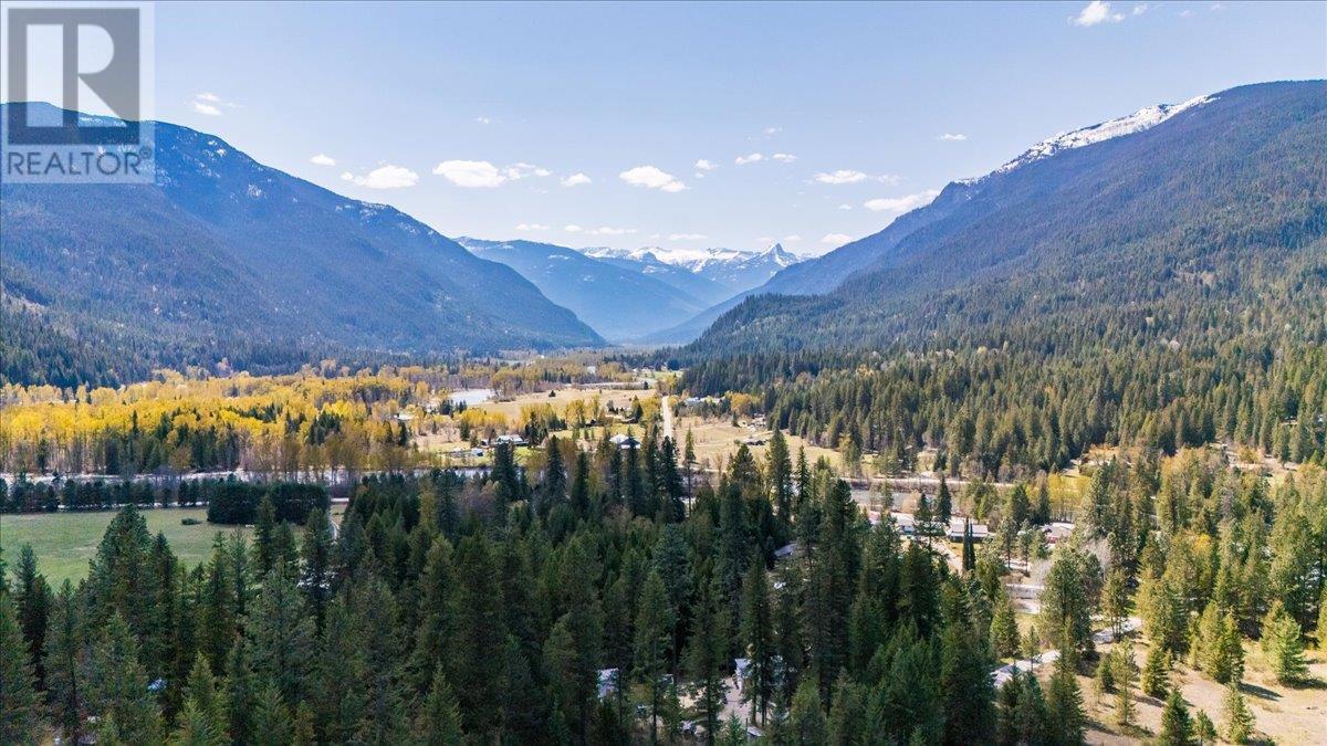 Photo 36 of 5626 Ducksway Road, Winlaw BC