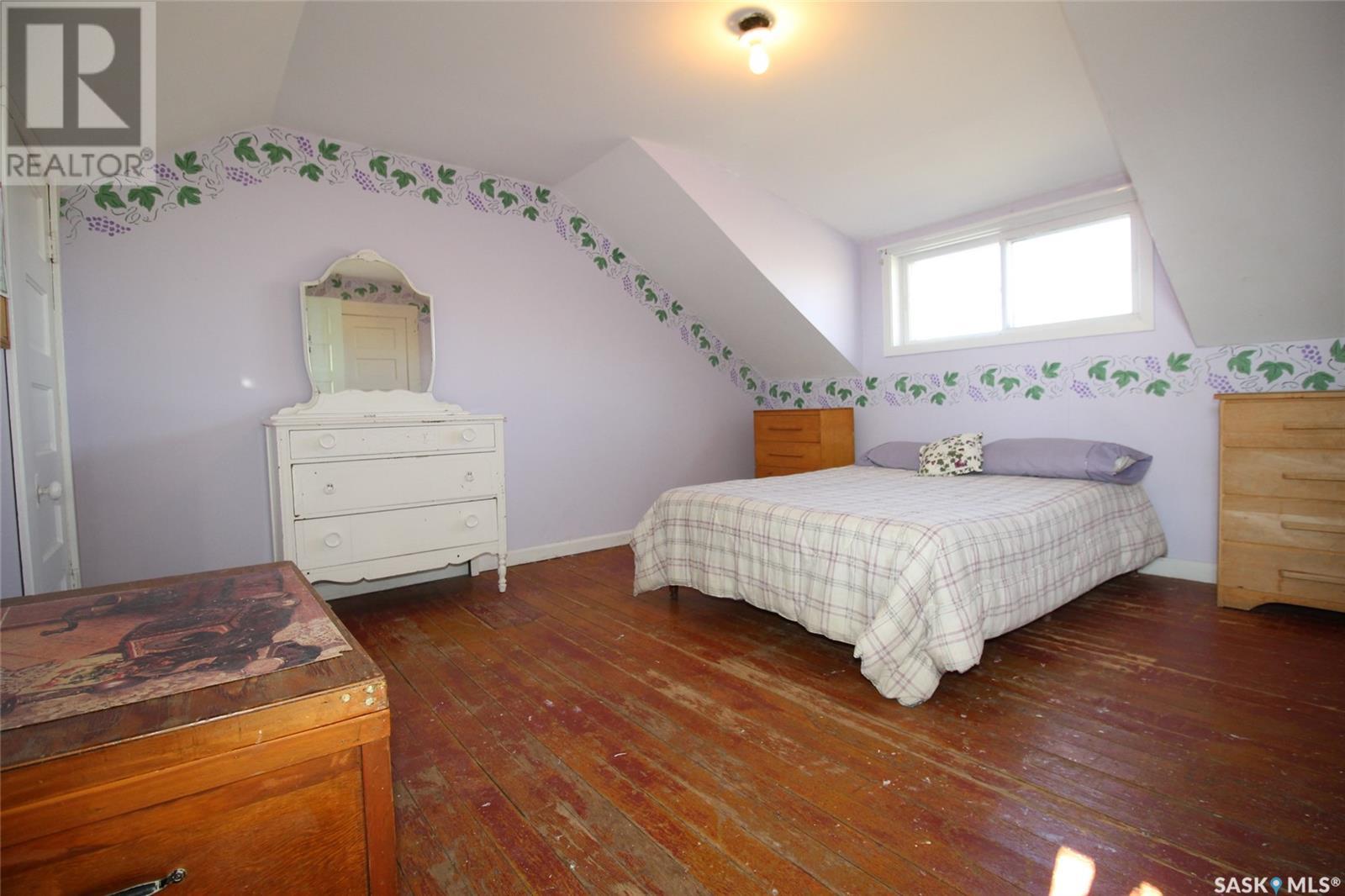 Photo 4 of 710 Railway Avenue, Arlington Rm No 79 SK