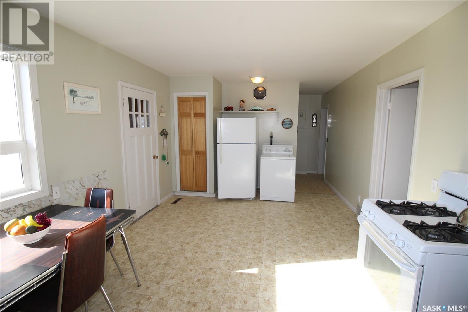 Photo 30 of 710 Railway Avenue, Arlington Rm No 79 SK