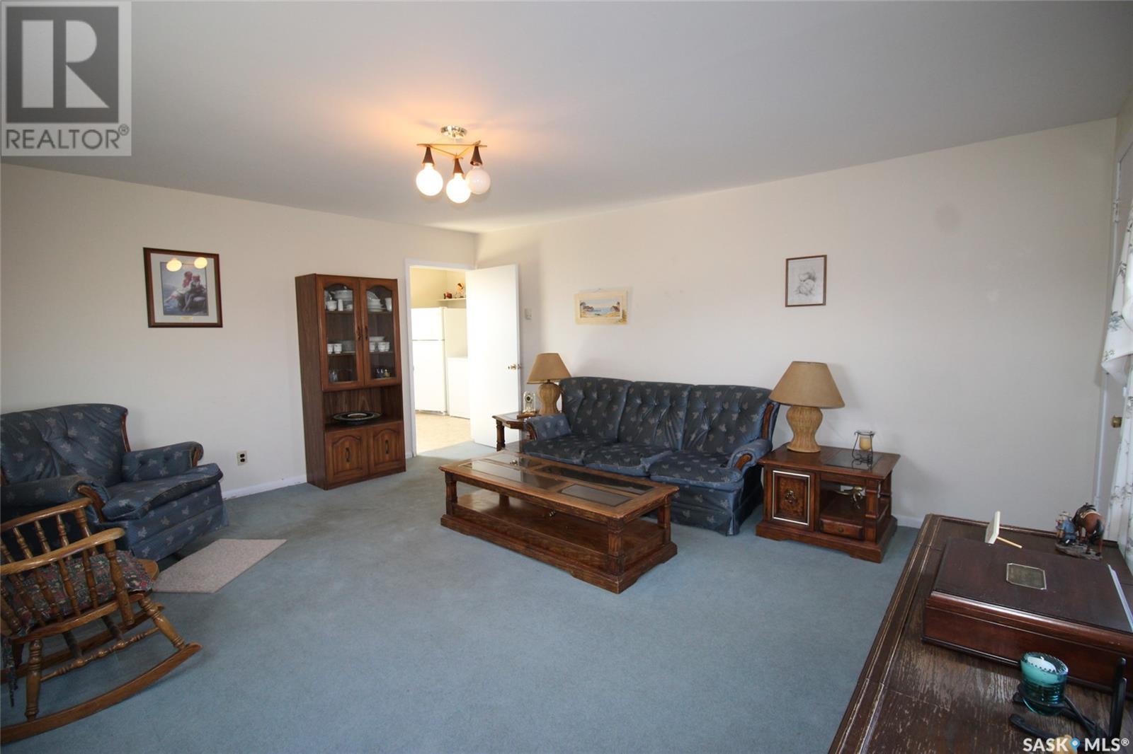 Photo 35 of 710 Railway Avenue, Arlington Rm No 79 SK