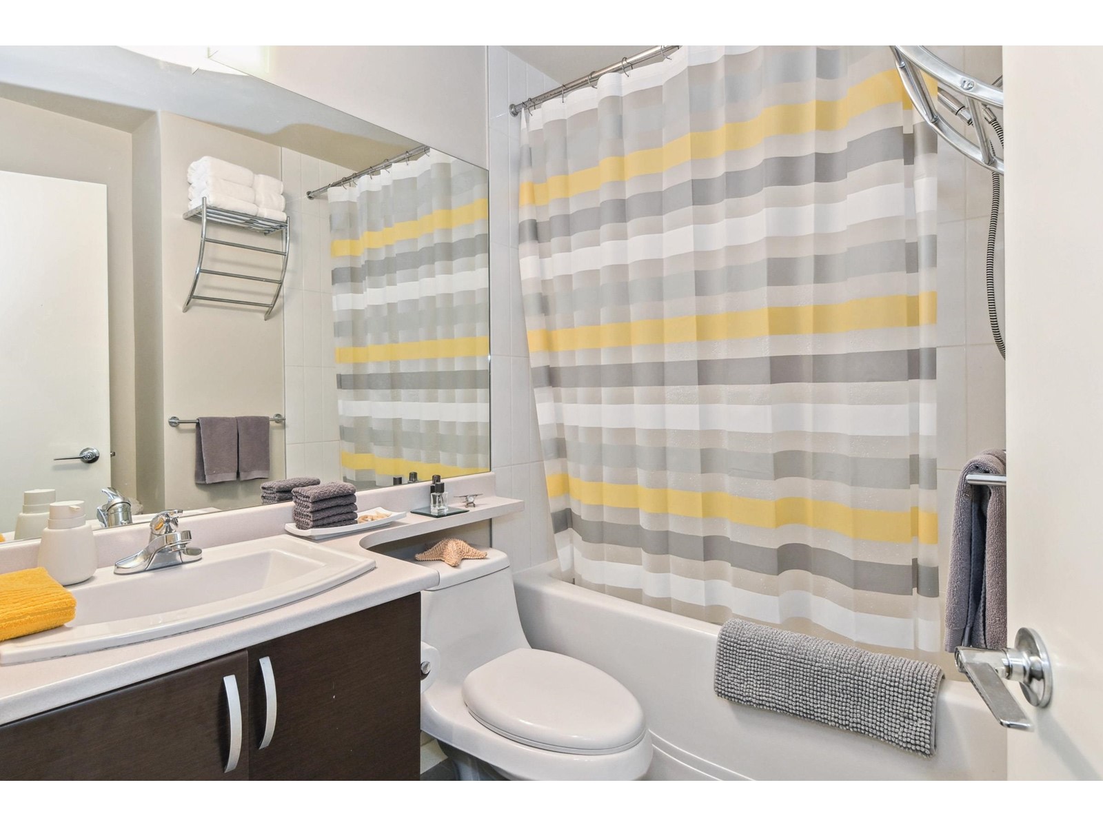 106 13789 107A AVENUE, Surrey real estate listing R2988141