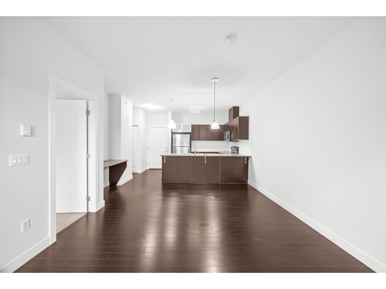 405 9655 KING GEORGE BOULEVARD, Surrey