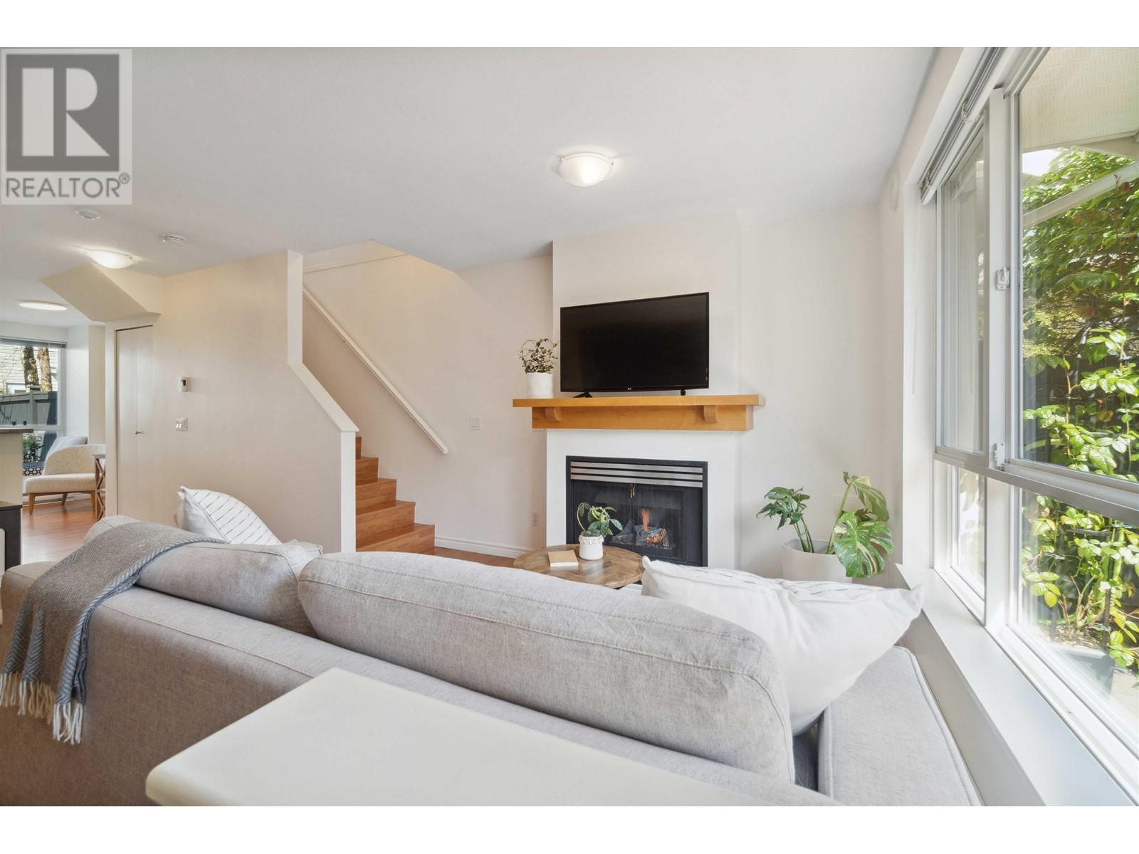 7360 HAWTHORNE TERRACE, Burnaby