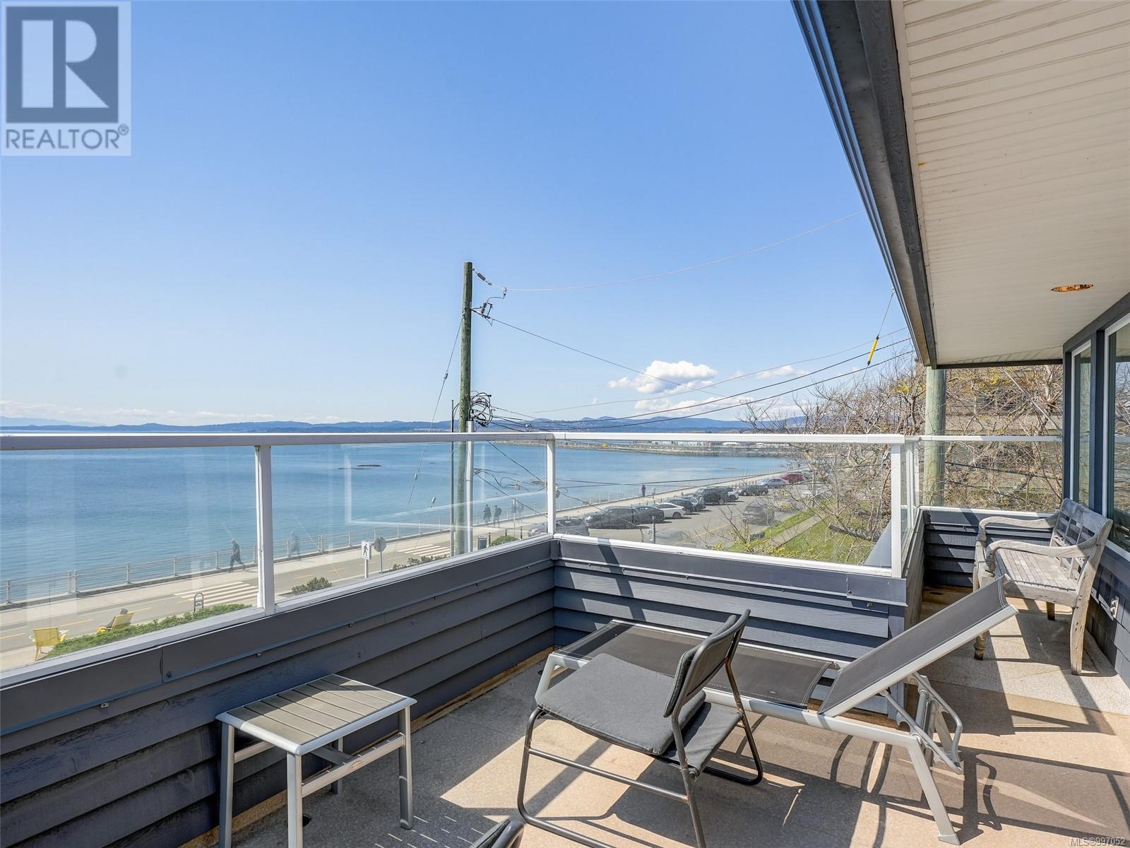  402 Dallas Road, Victoria