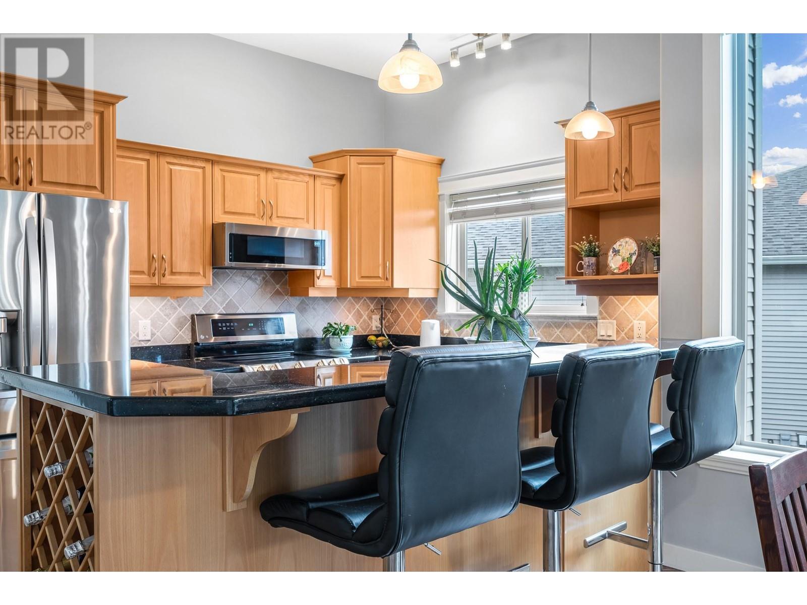 2 2100 Boucherie Road, West Kelowna