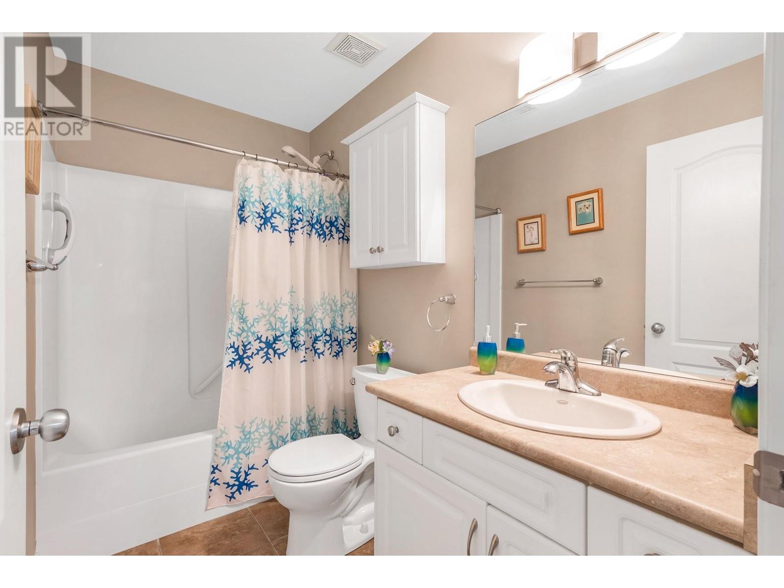 2 2100 Boucherie Road, West Kelowna