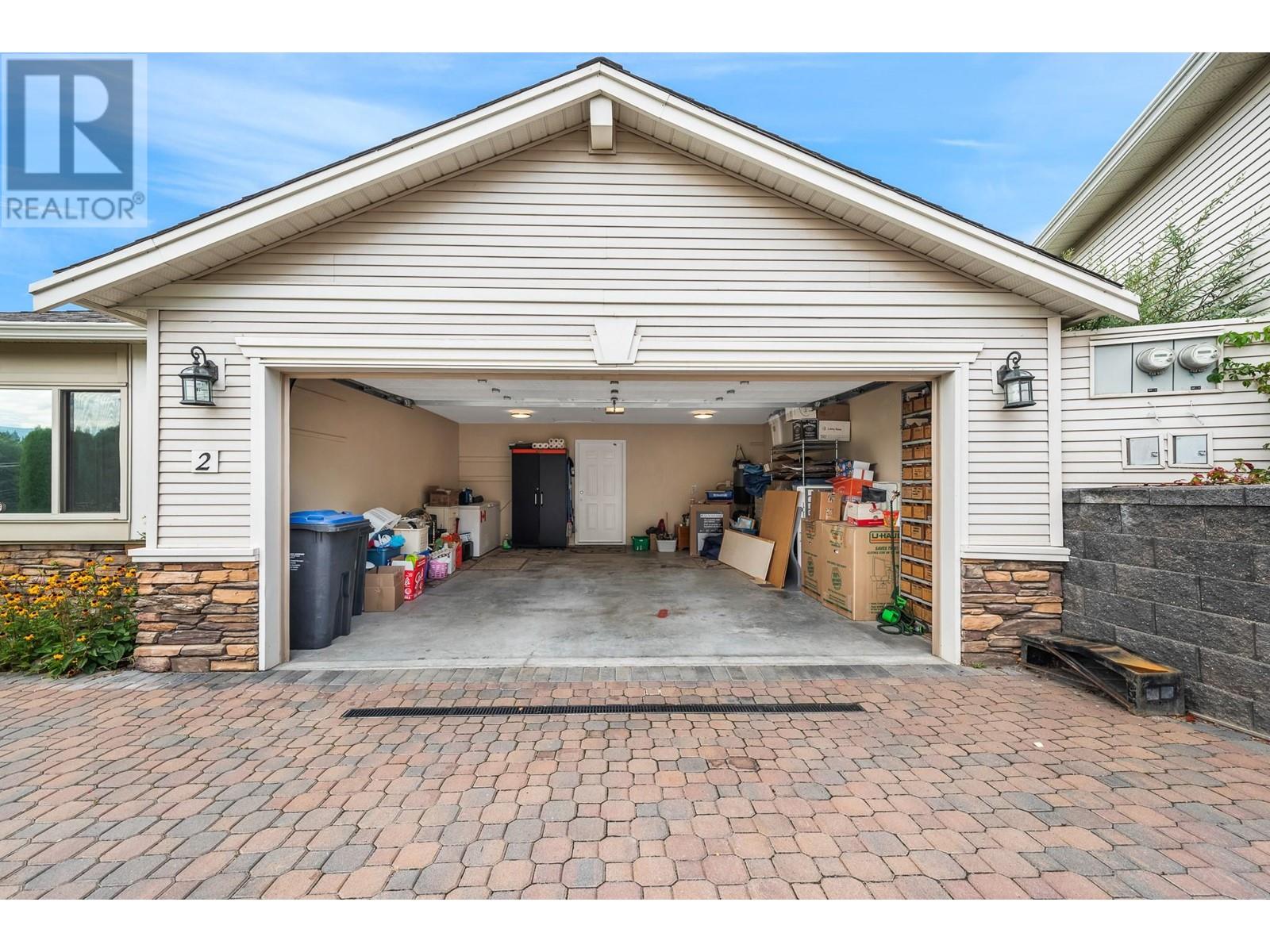 2 2100 Boucherie Road, West Kelowna