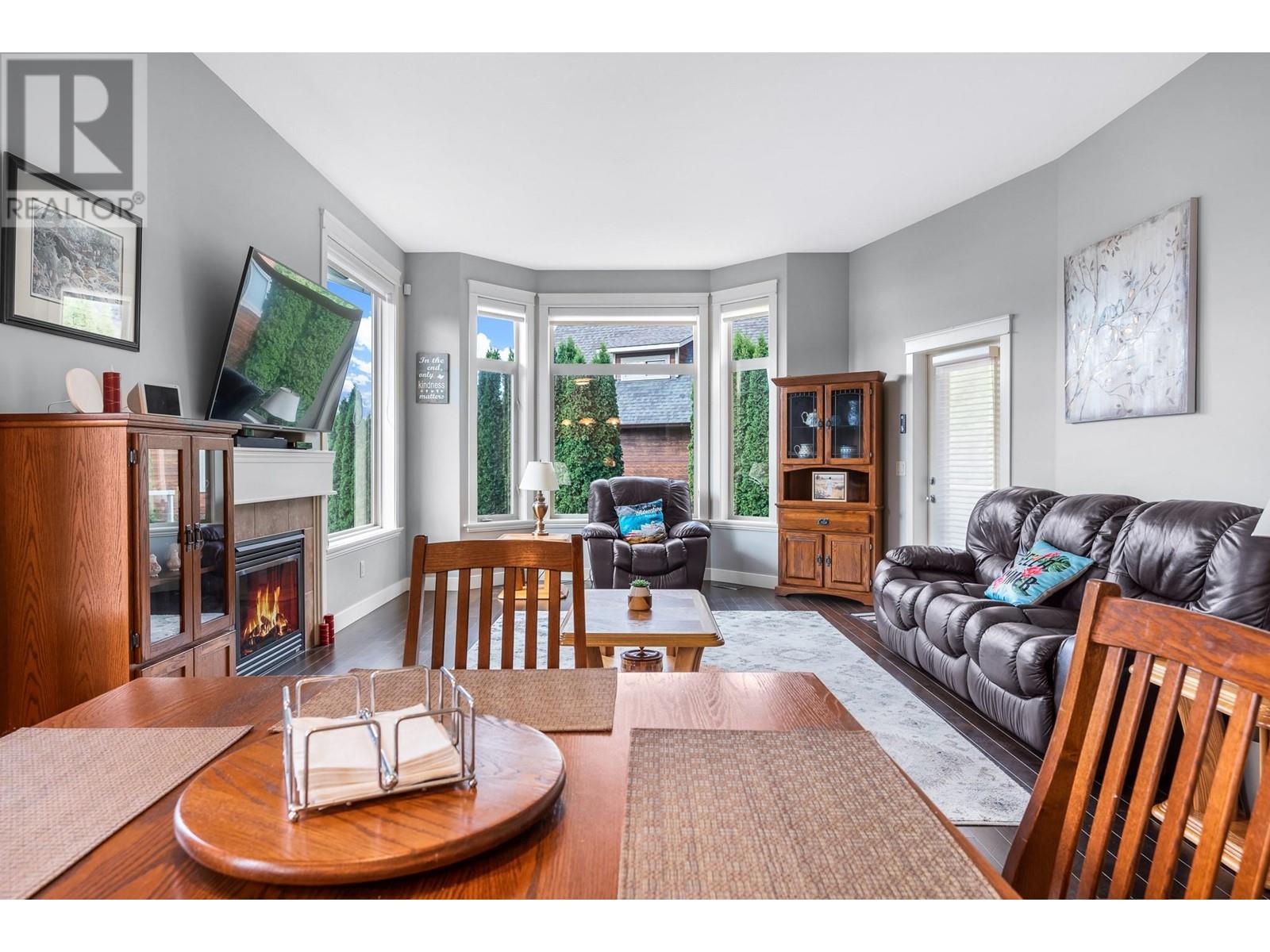 2 2100 Boucherie Road, West Kelowna