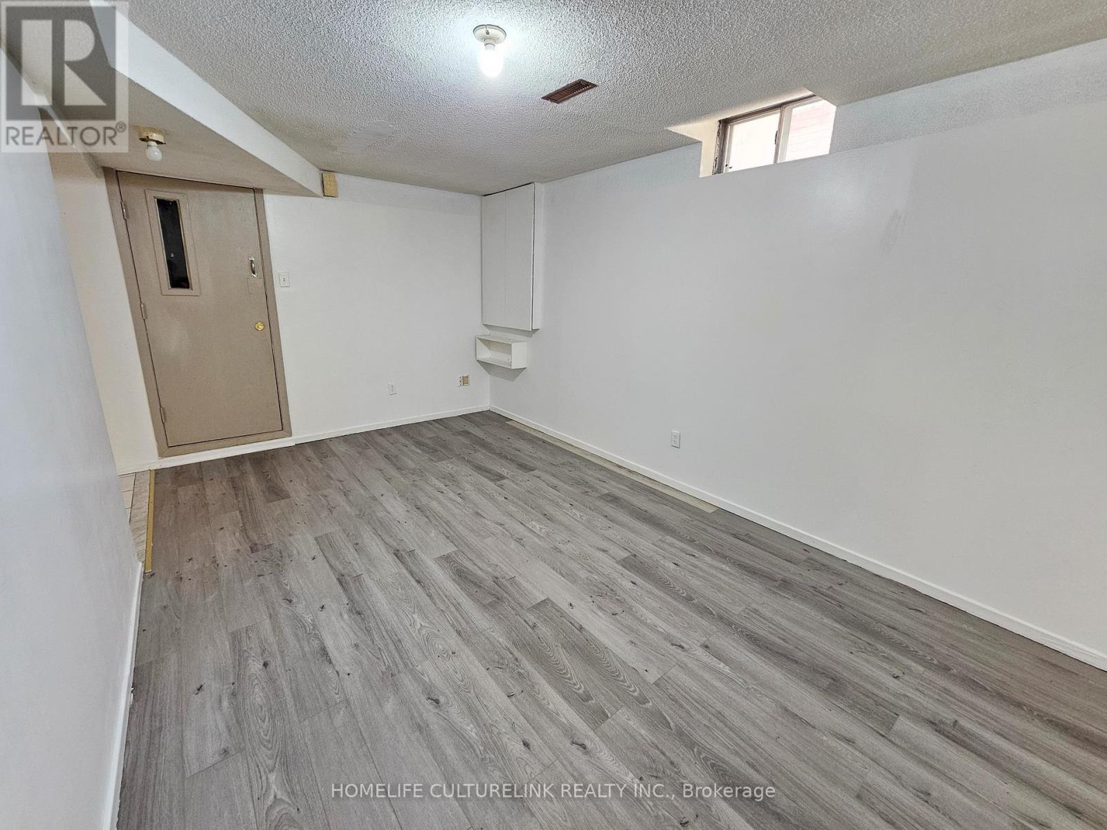 Photo 4 of Bsmt 20 Karen Miles Crescent, Markham ON