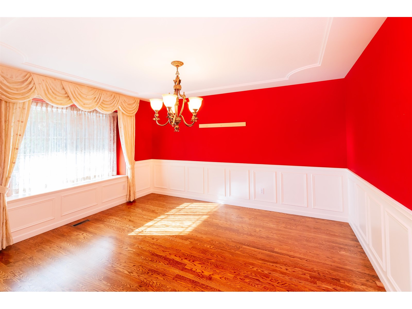 5070 242 DRIVE, Langley