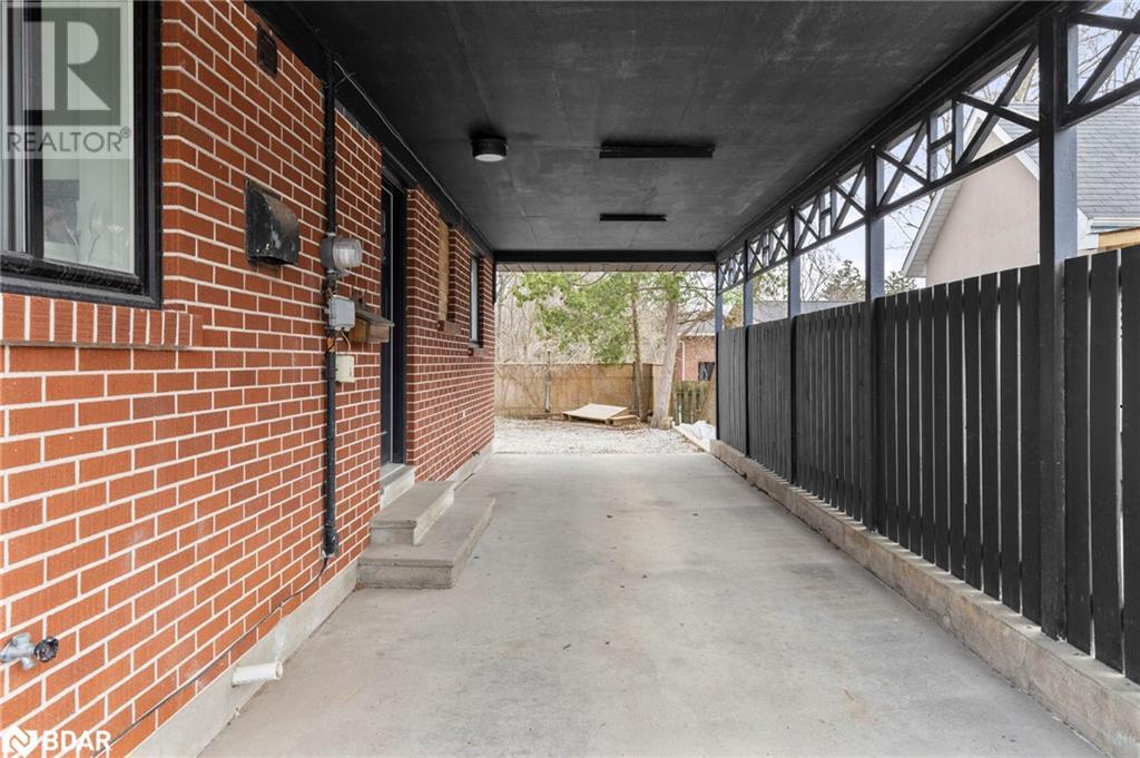 Photo 34 of 99 Wellington Street E, Barrie ON