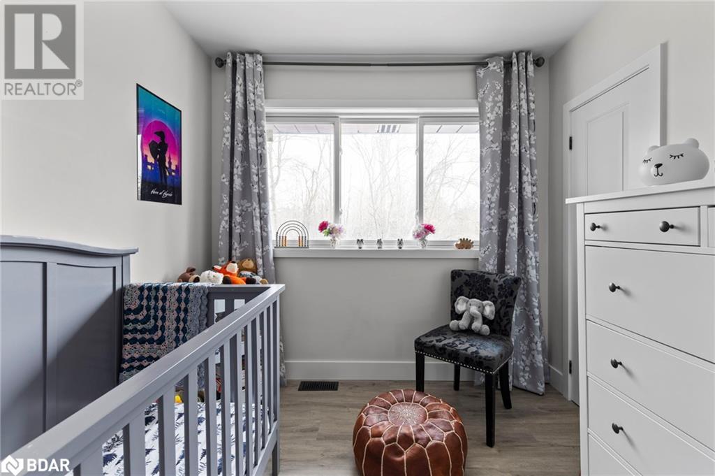 Photo 20 of 99 Wellington Street E, Barrie ON