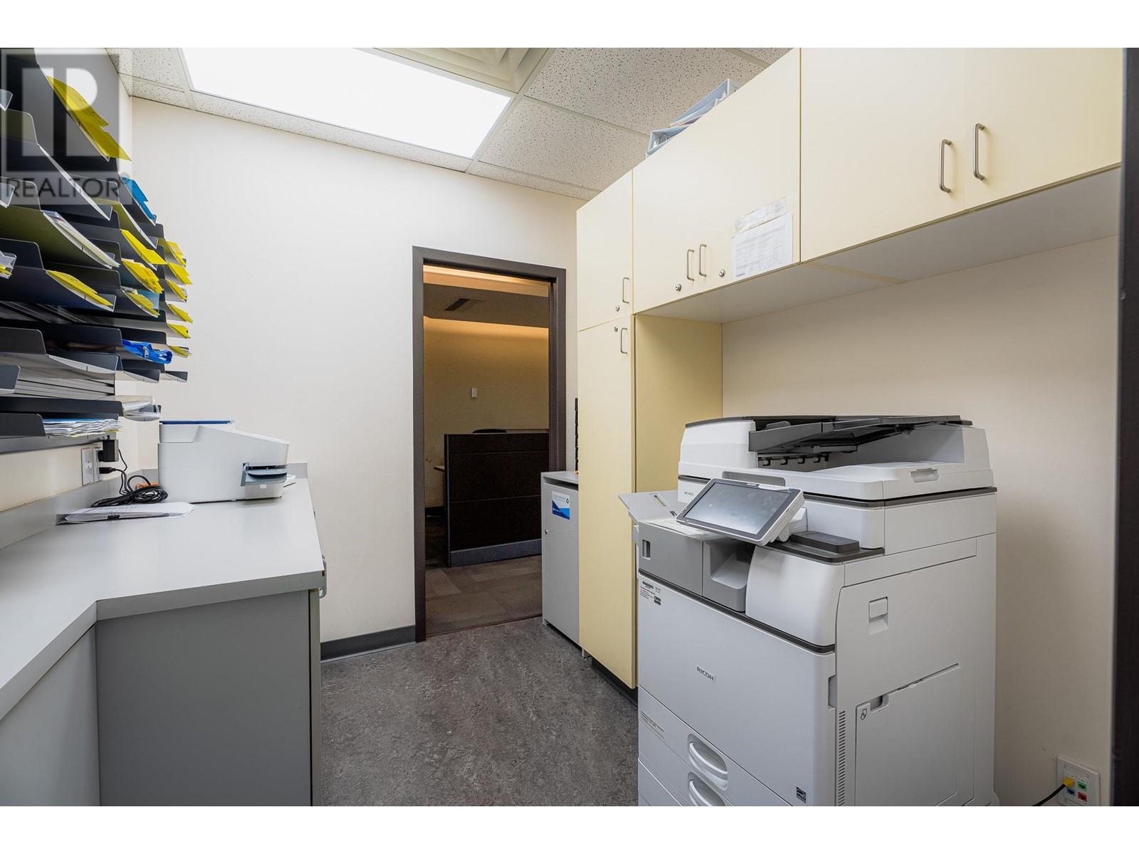 600 275 LANSDOWNE Street, Kamloops