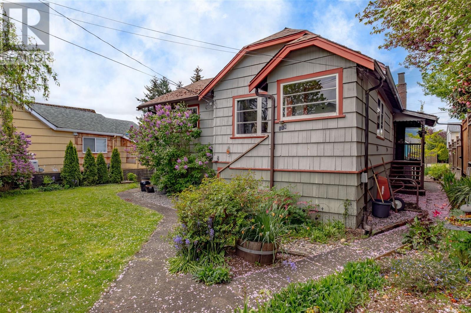 119 Pine St, Nanaimo