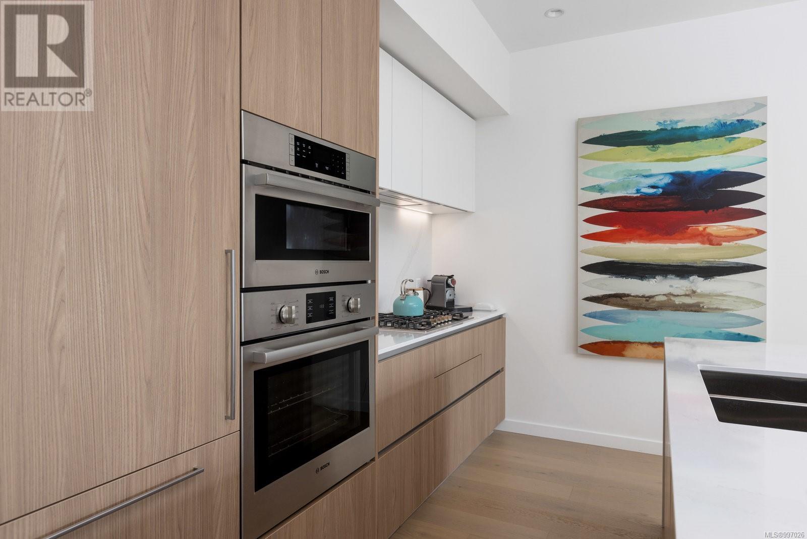 1505 2000 Hannington Road, Langford