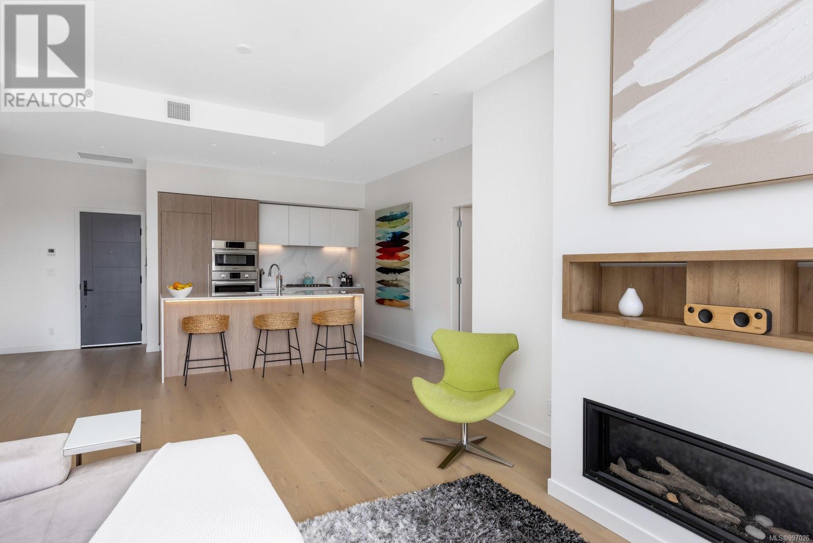1505 2000 Hannington Road, Langford