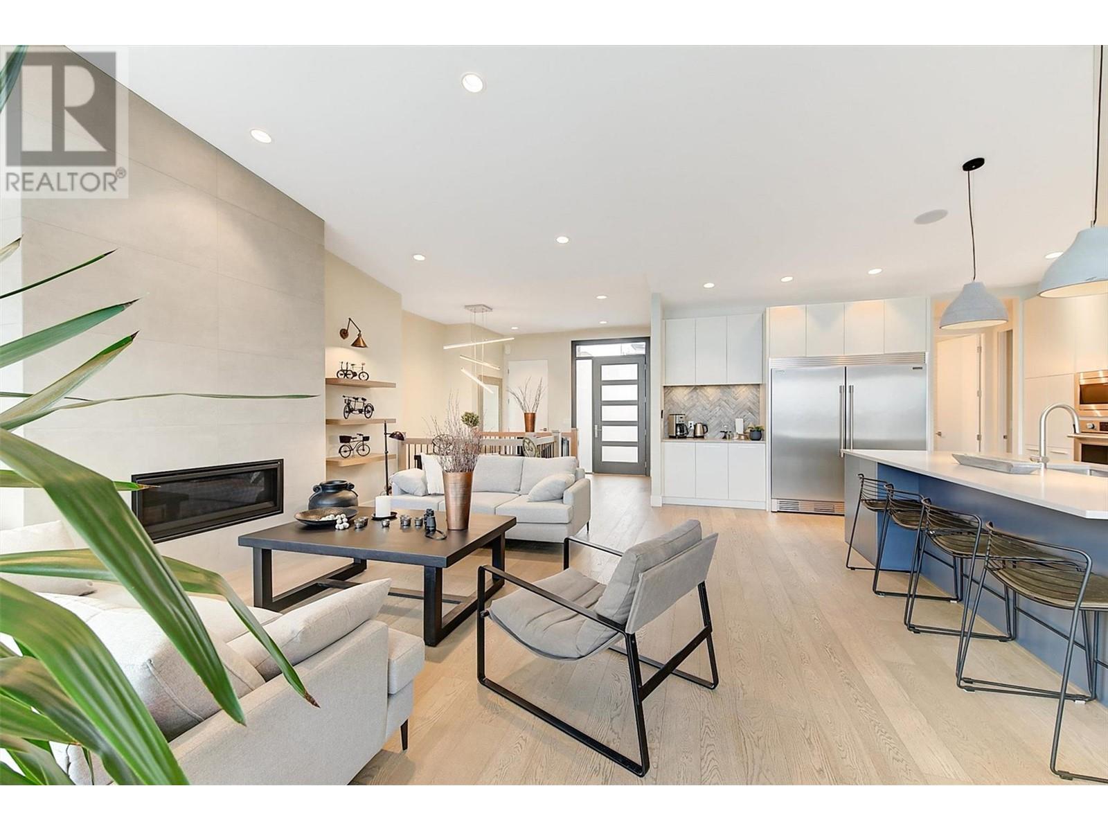 9728 Centrestone Crescent, Lake Country