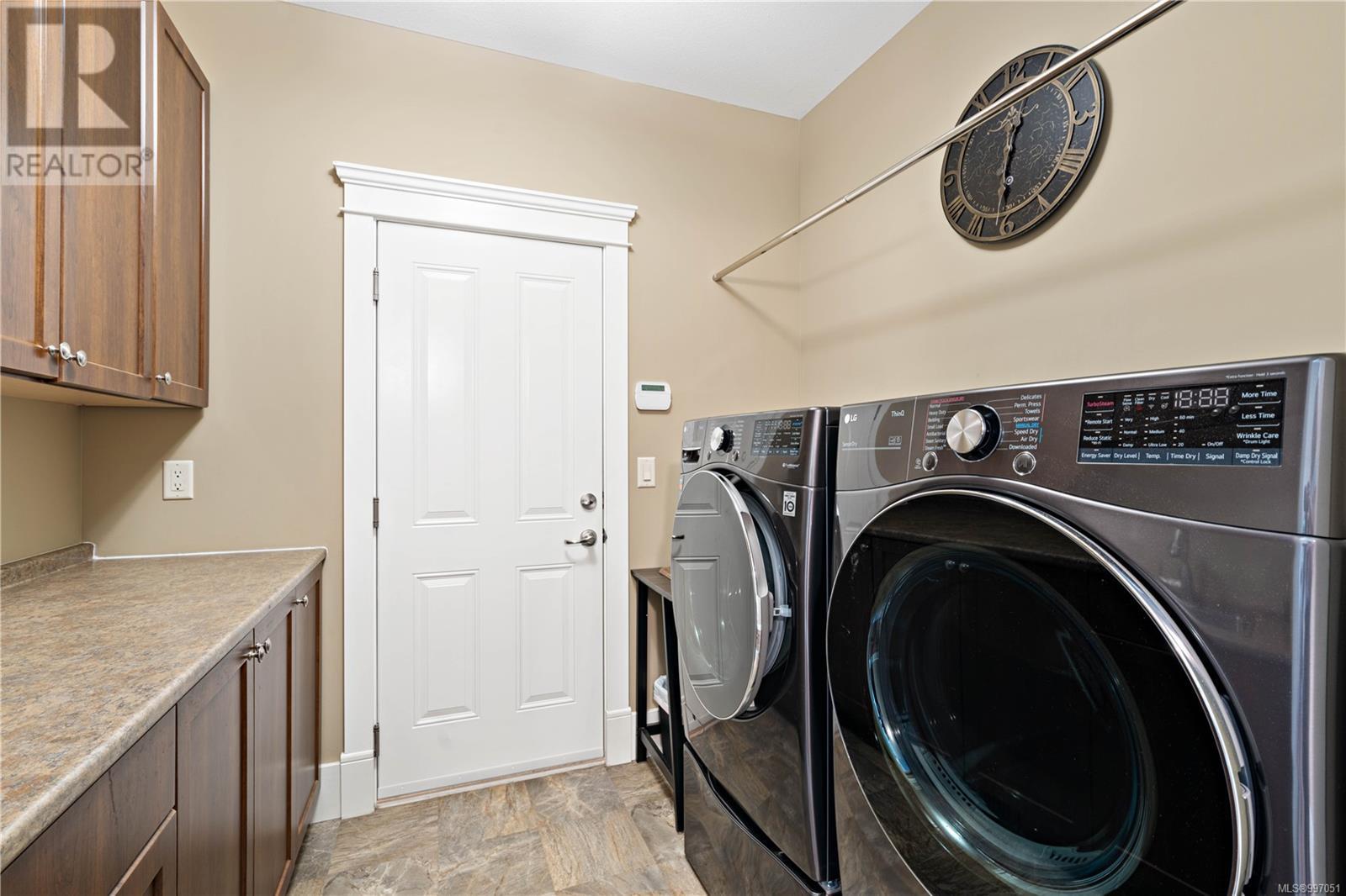 3458 Santa Fe Pl, Nanaimo