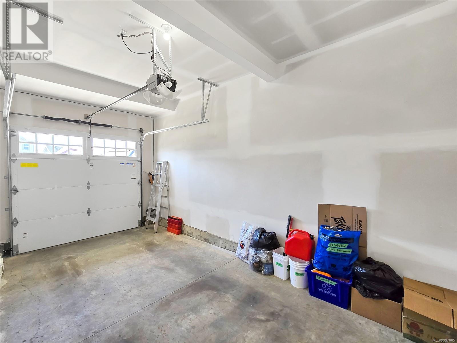  316 Curlew Place, Colwood