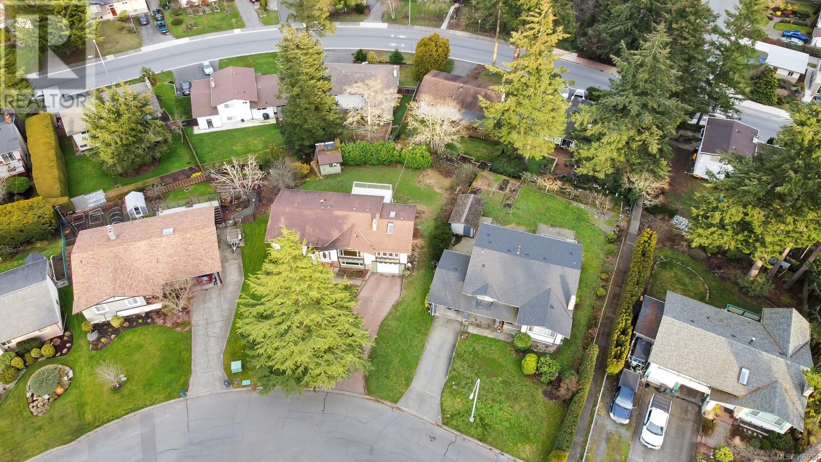 4343 Ridgewood Crescent, Saanich