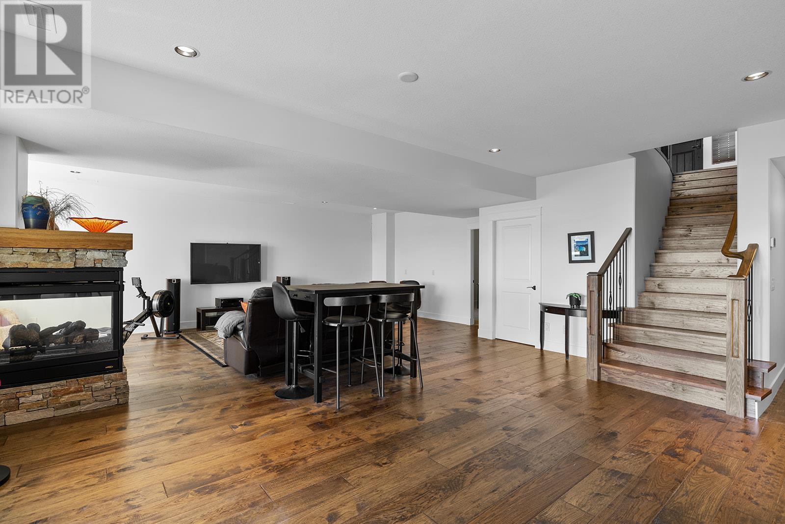  3104 Lakeview Cove Road, West Kelowna