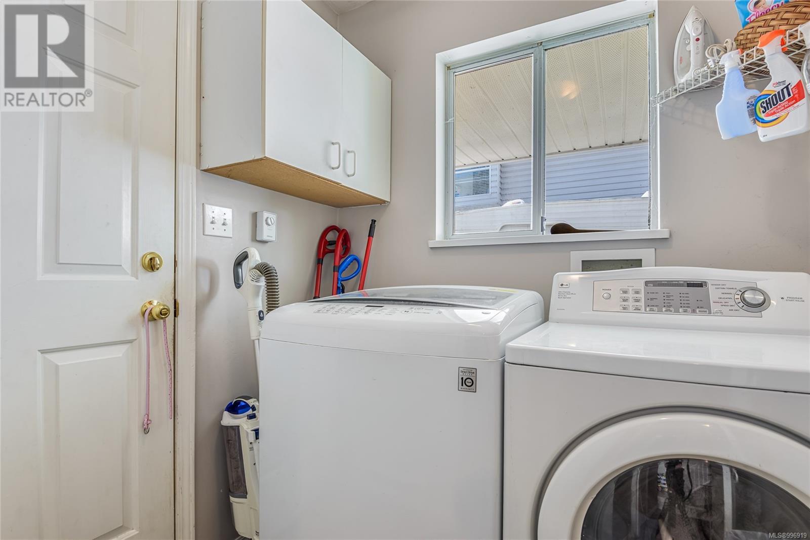 802 Georgia Dr, Campbell River