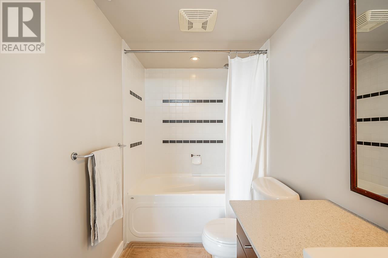 1404 4182 DAWSON STREET, Burnaby