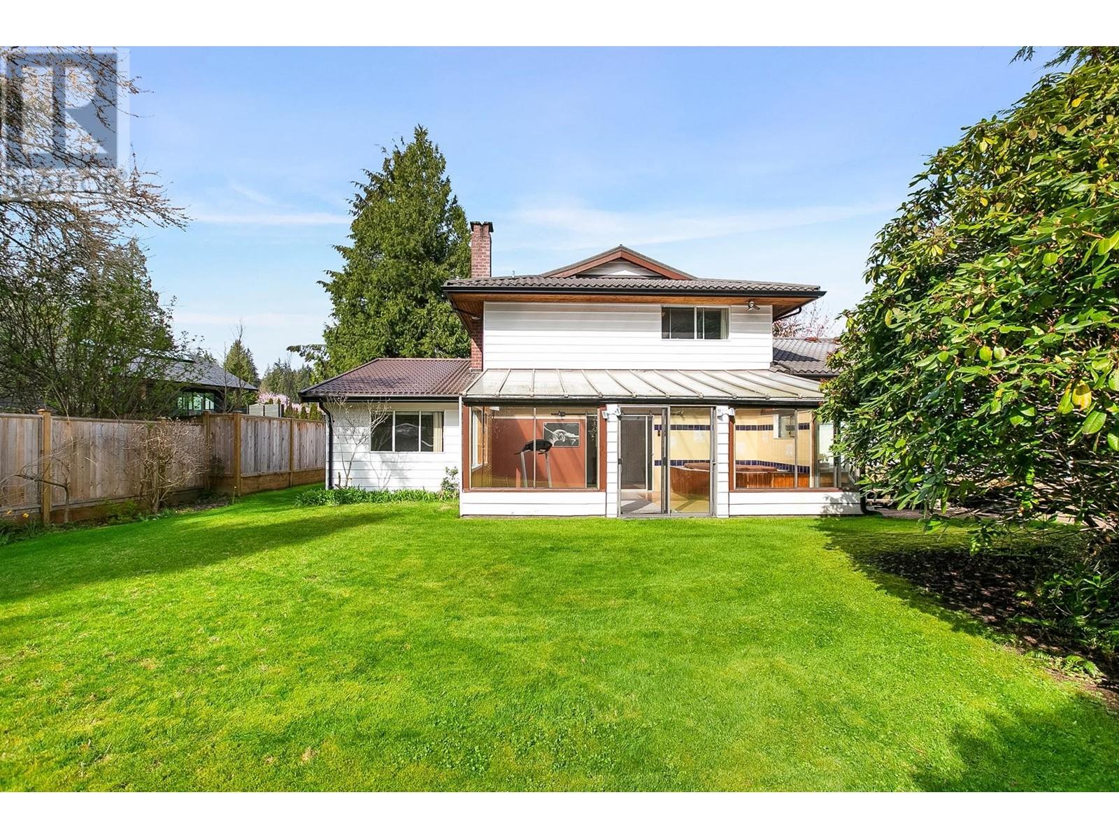 1601 PLATT CRESCENT, North Vancouver