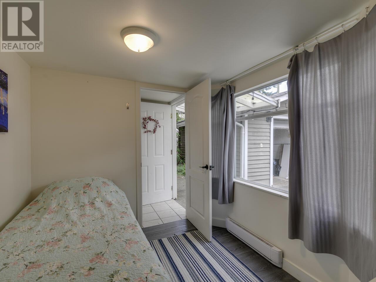 1577 E 26TH AVENUE, Vancouver