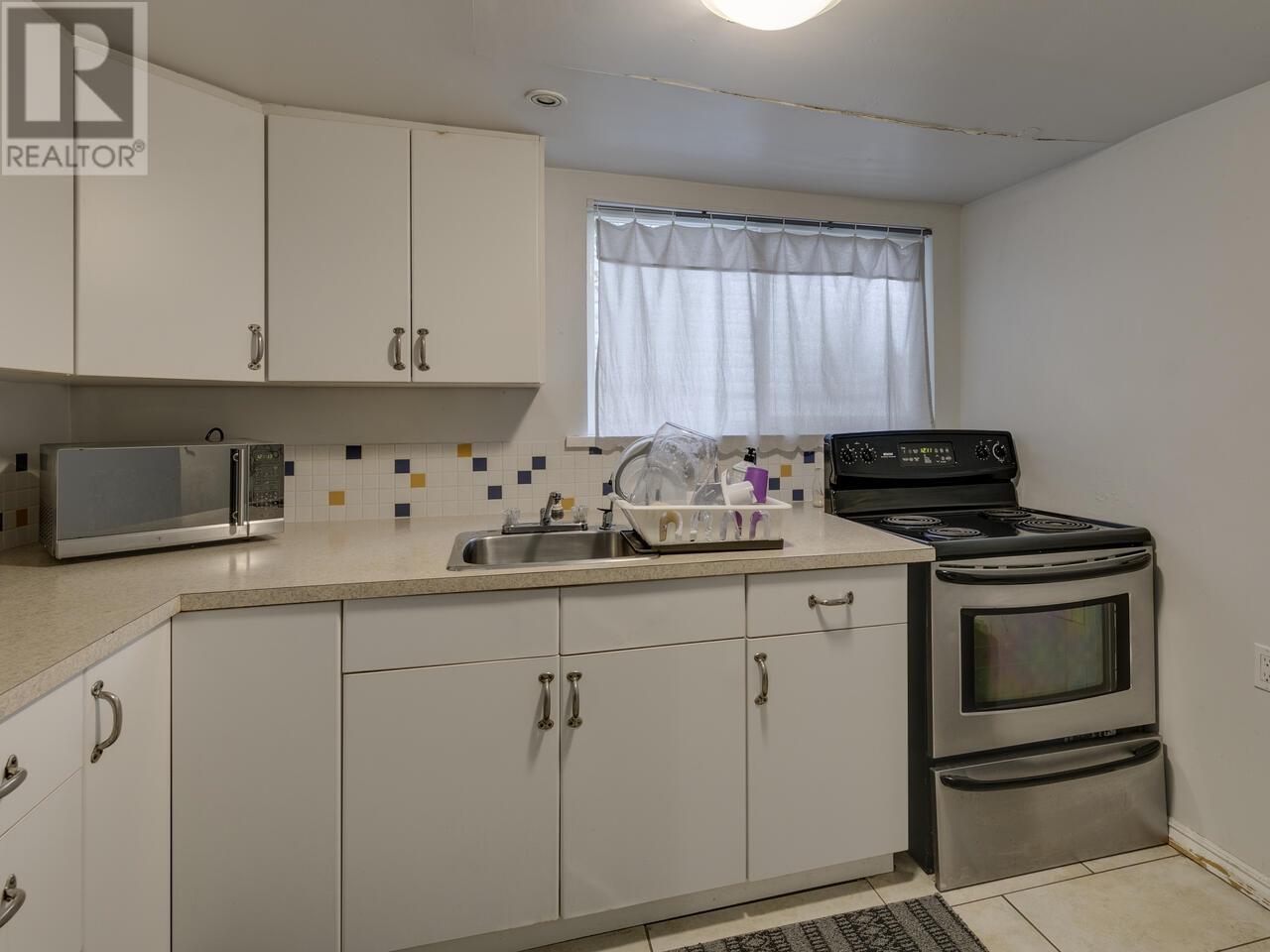 1577 E 26TH AVENUE, Vancouver