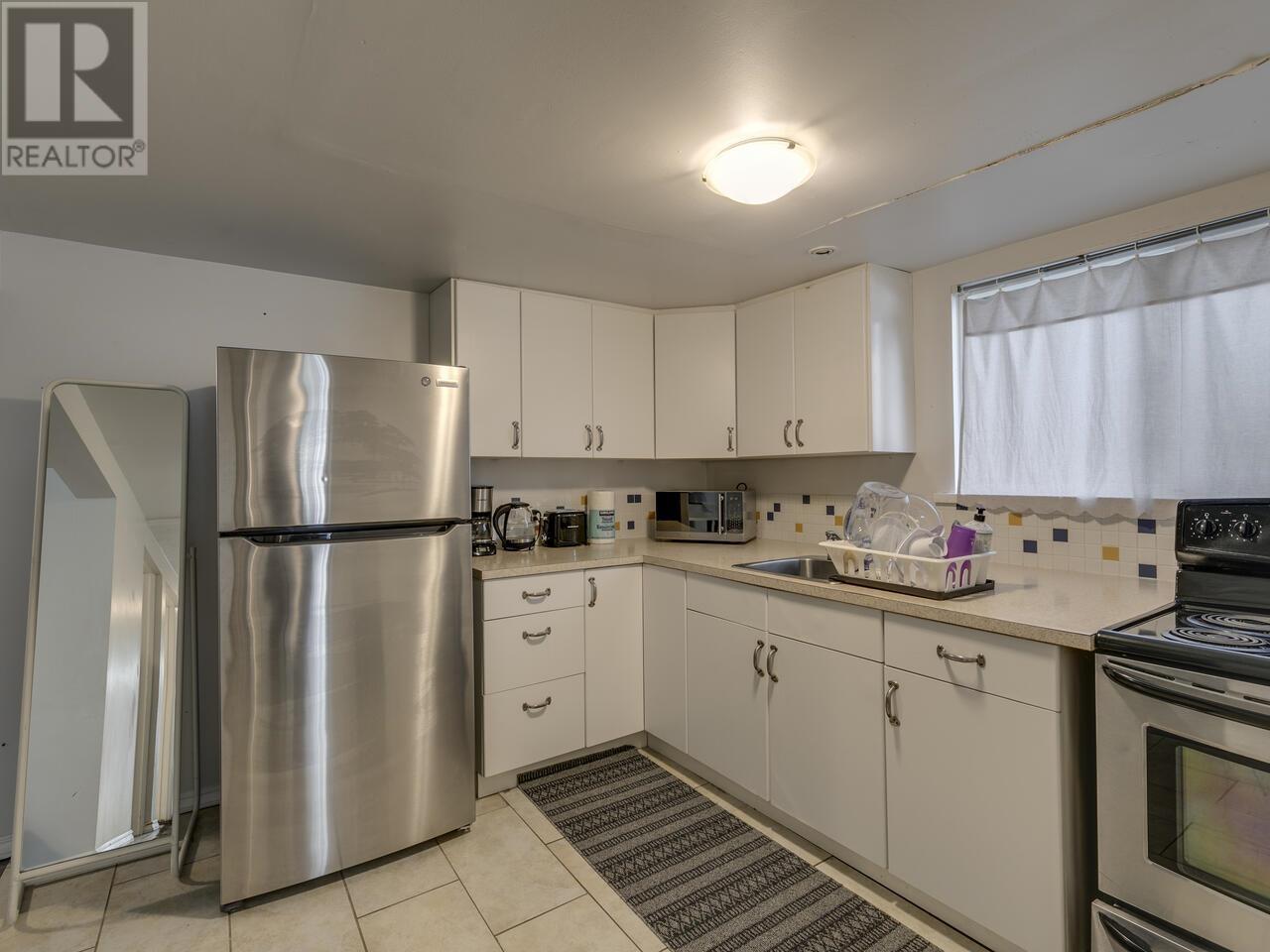 1577 E 26TH AVENUE, Vancouver