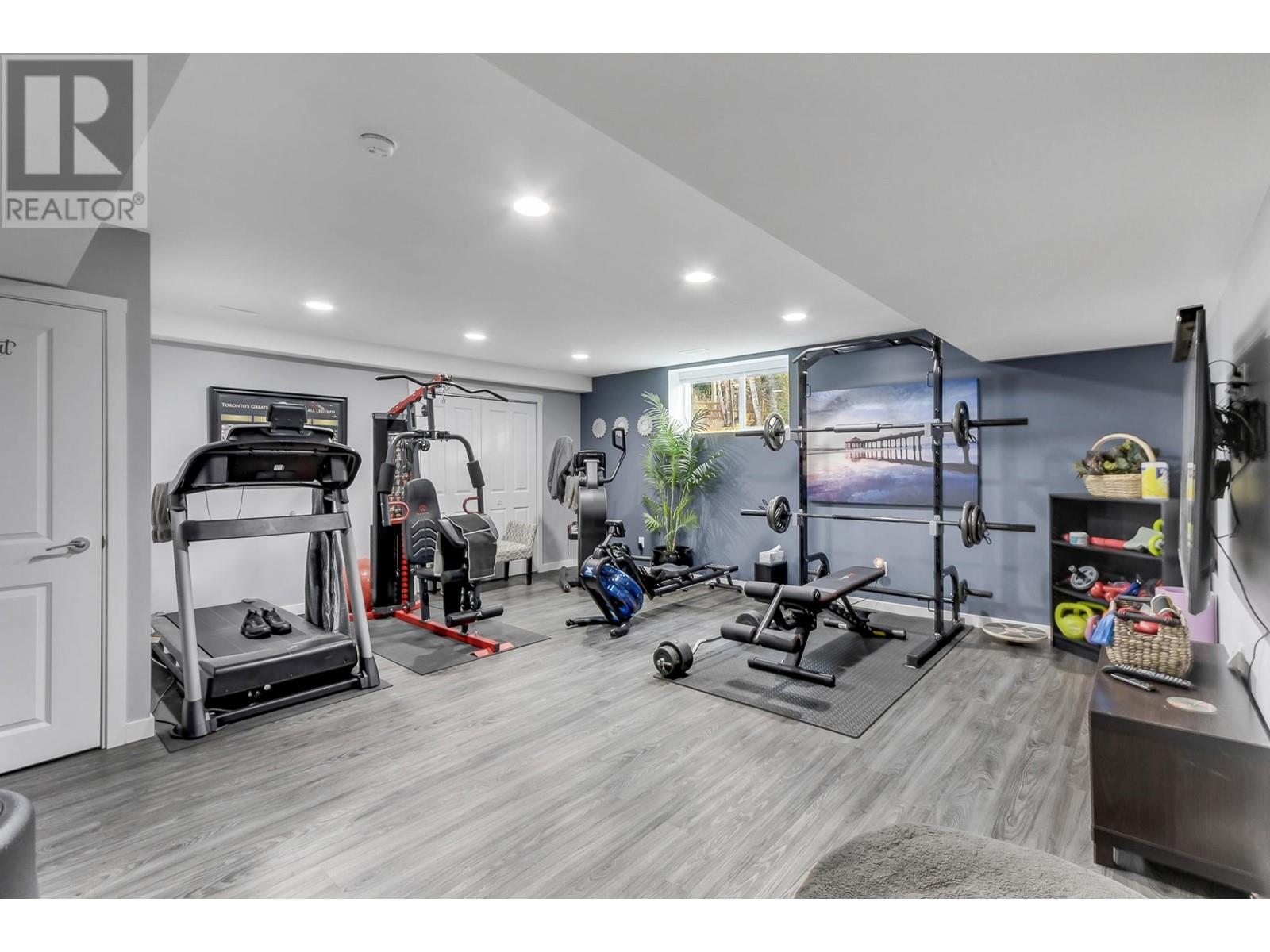 8458 WESTCREST DRIVE, Prince George