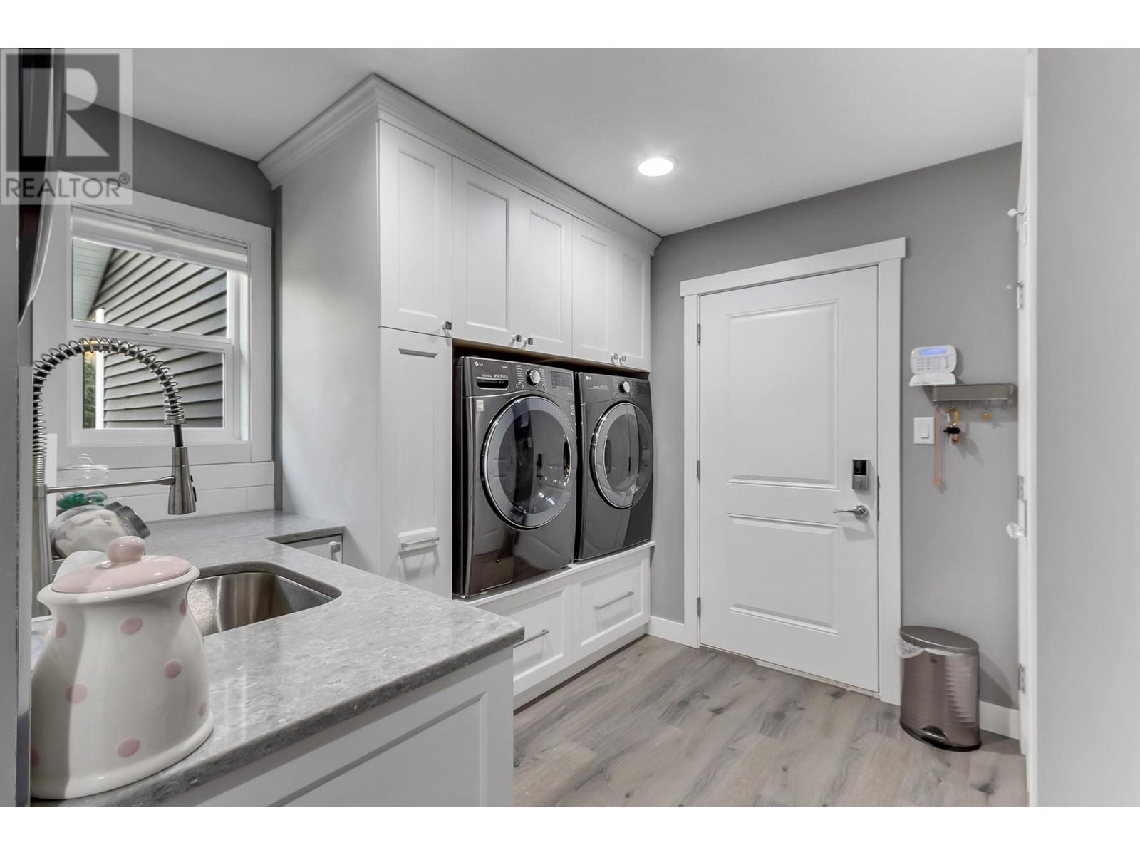 8458 WESTCREST DRIVE, Prince George