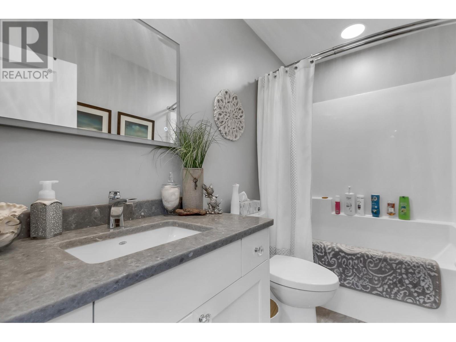 8458 WESTCREST DRIVE, Prince George