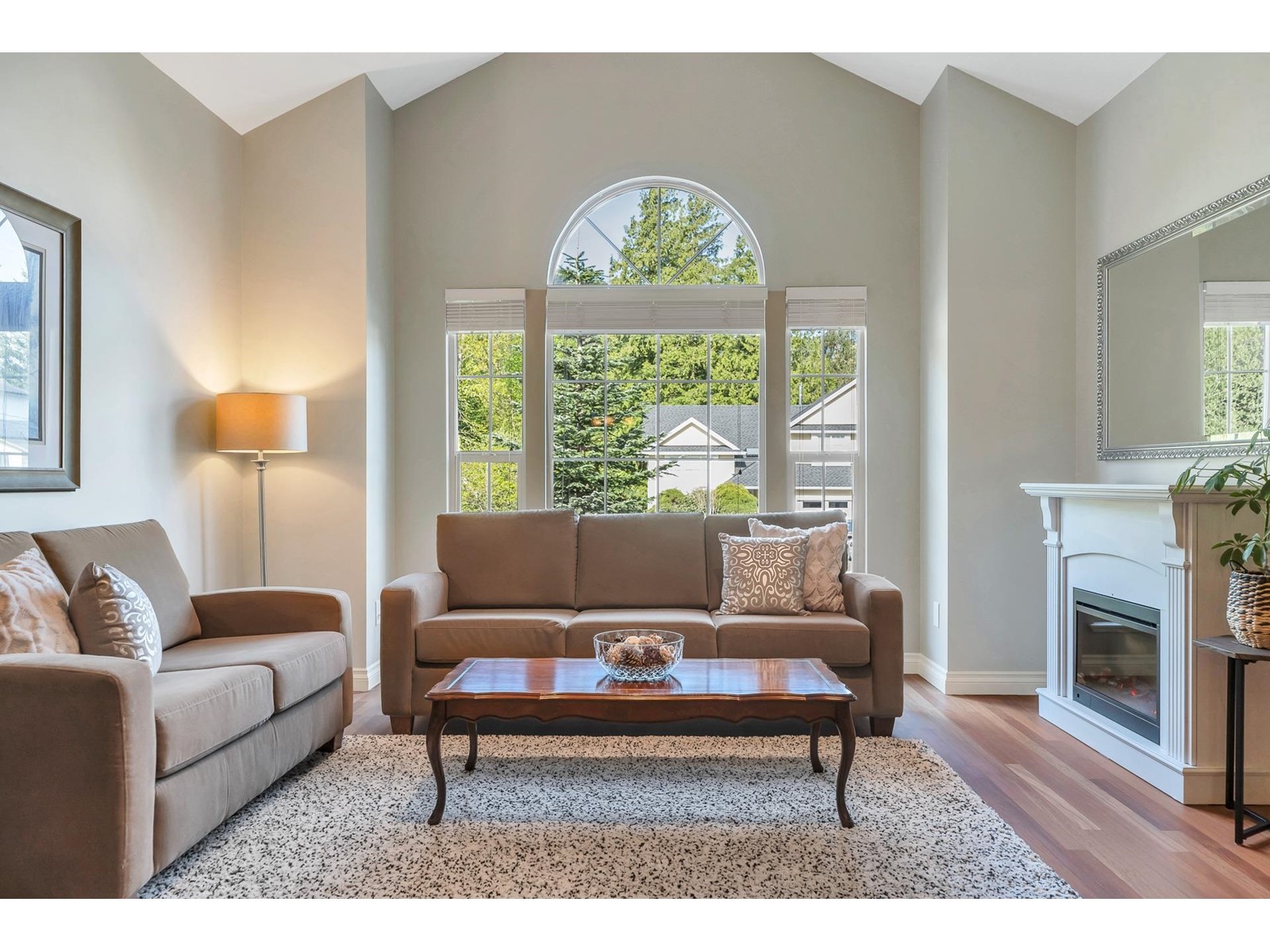 464 NAISMITH AVENUE, Harrison Hot Springs, Harrison Hot Springs