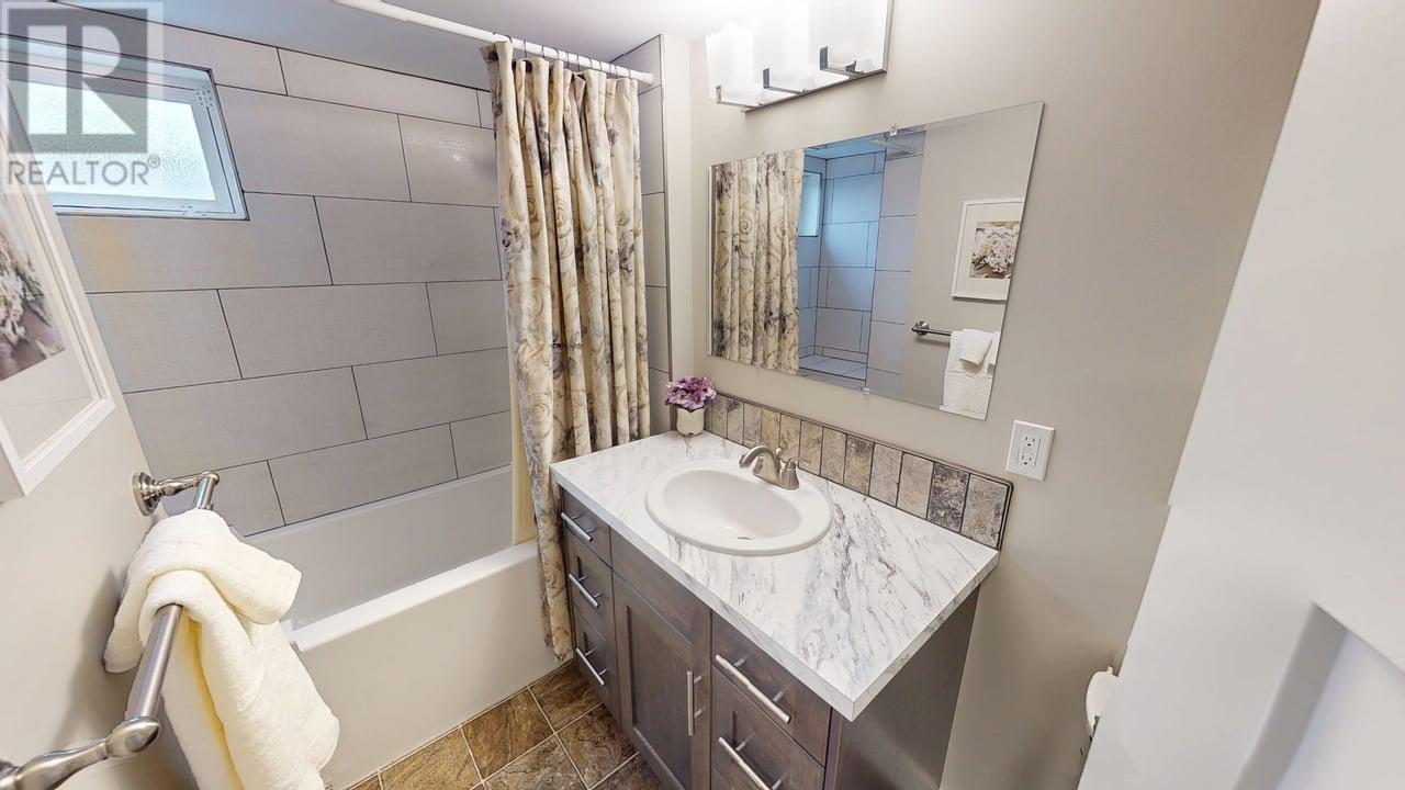 9816 112 AVENUE, Fort St. John