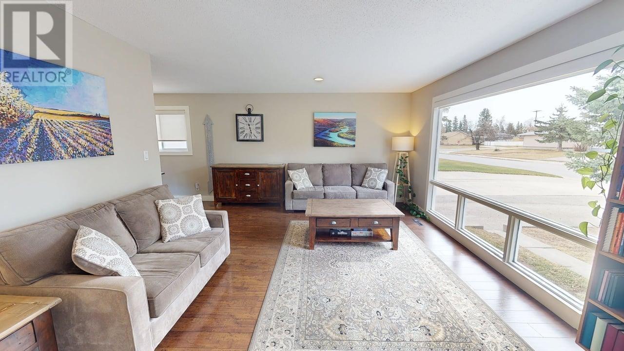 9816 112 AVENUE, Fort St. John