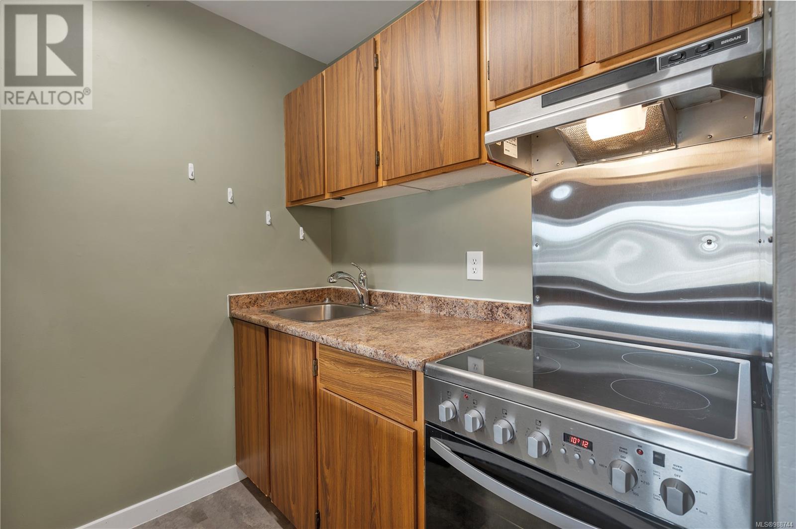 Photo 27 of 205 611 Macmillan Dr, Sayward BC